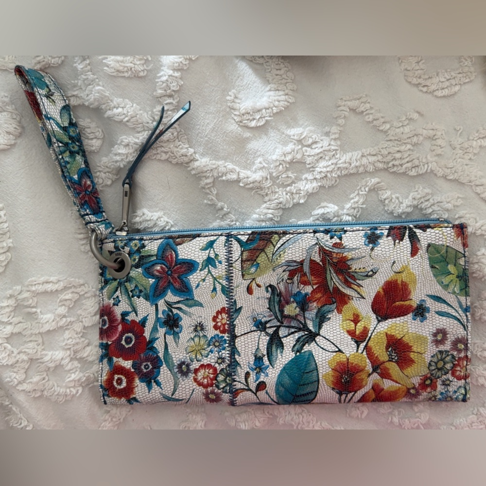 HOBO Vida Floral Wristlet Clutch - Blue, Red, Yellow